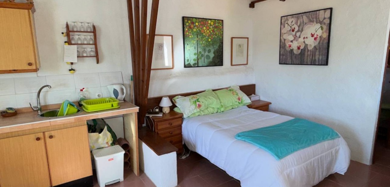 Venta - Finca / Country Property -
Rojales