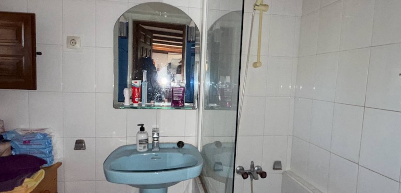 Venta - Finca / Country Property -
Rojales