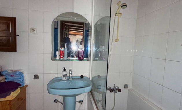 Venta - Finca / Country Property -
Rojales