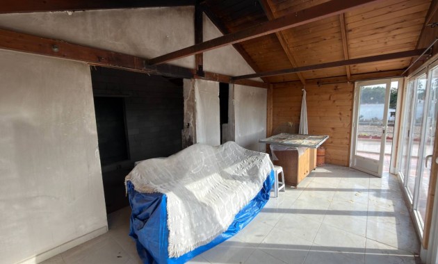 Venta - Finca / Country Property -
Rojales