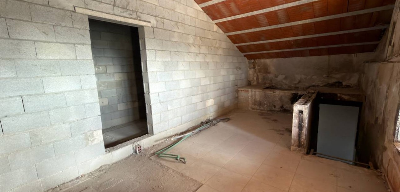 Venta - Finca / Country Property -
Rojales