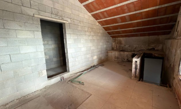 Venta - Finca / Country Property -
Rojales