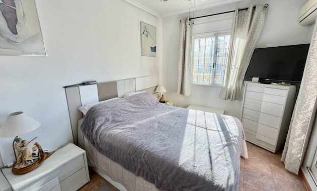 Herverkoop - Villa -
Lo Crispin