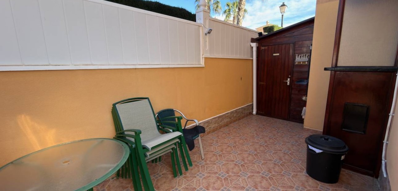 Herverkoop - Villa -
Lo Crispin