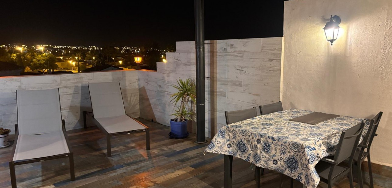 Venta - Ático -
Torrevieja - Nueva Torrevieja