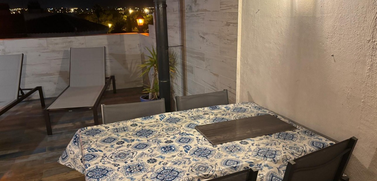 Venta - Ático -
Torrevieja - Nueva Torrevieja