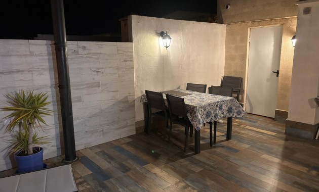 Venta - Ático -
Torrevieja - Nueva Torrevieja