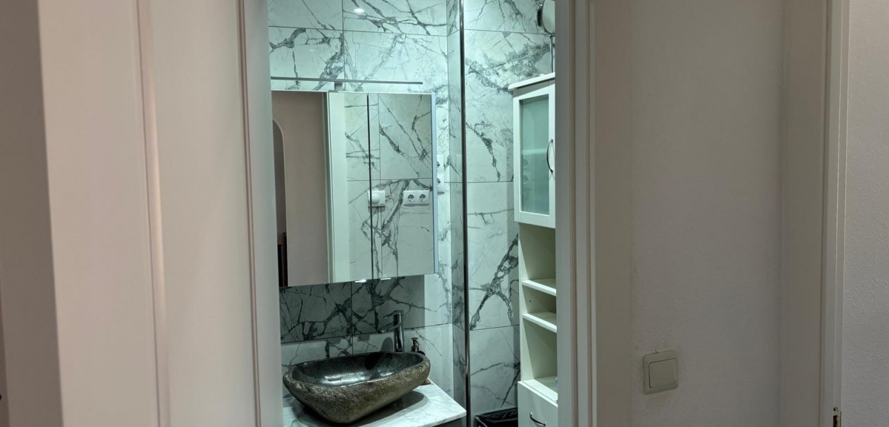 Venta - Ático -
Torrevieja - Nueva Torrevieja