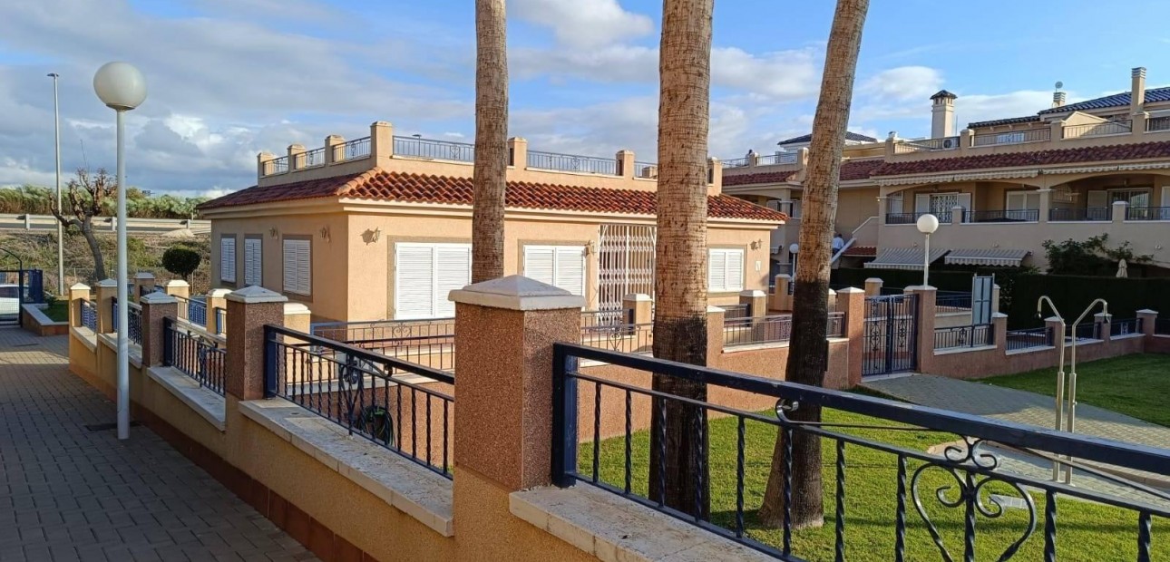 Venta - Duplex -
Pilar de la Horadada - Zona Pueblo