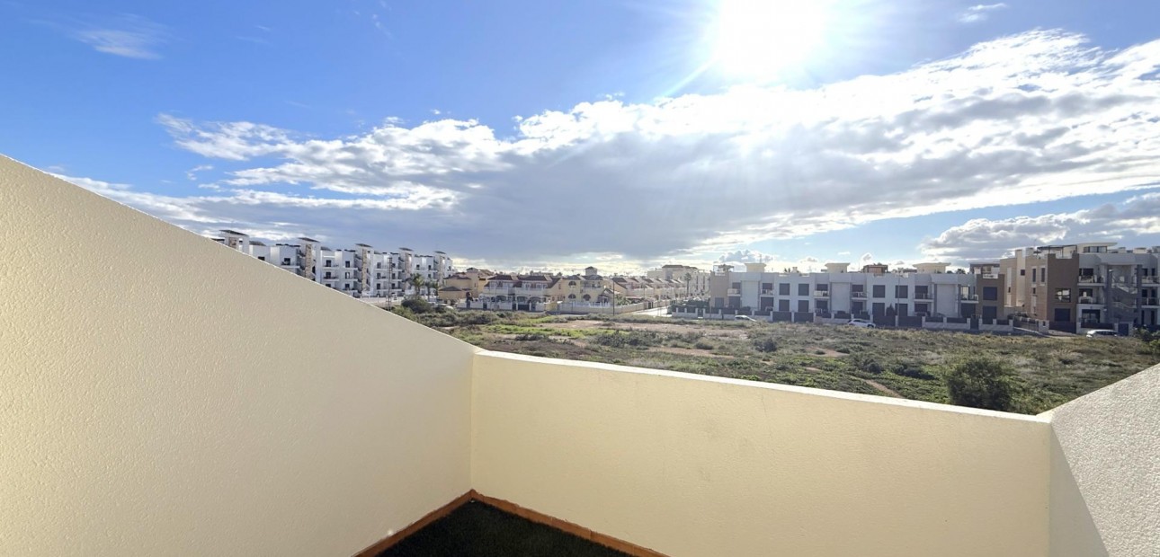 Herverkoop - Villa -
Orihuela Costa - La Zenia