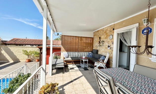 Sale - Villa -
Torrevieja - El chaparral