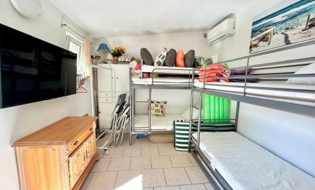 Sale - Villa -
Torrevieja - El chaparral