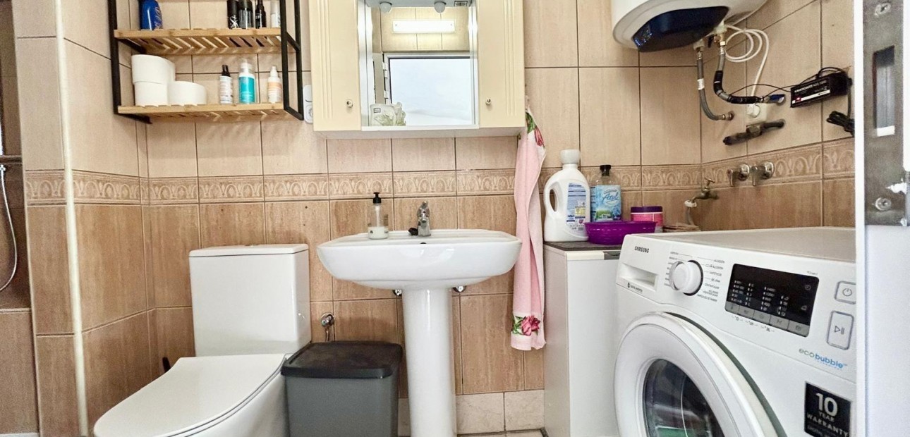 Sale - Villa -
Torrevieja - El chaparral