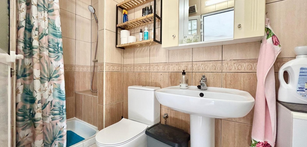 Sale - Villa -
Torrevieja - El chaparral