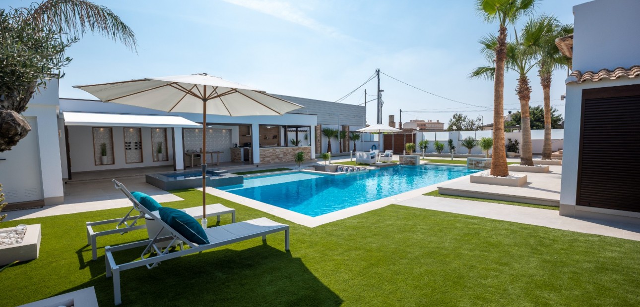 Sale - Detached Villa -
Jerónimo y Avileses - Jerónimo y Avileses - Town