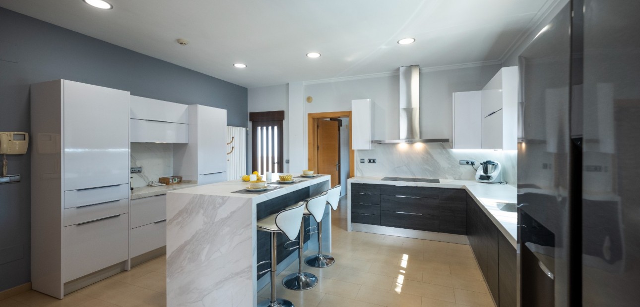 Sale - Detached Villa -
Jerónimo y Avileses - Jerónimo y Avileses - Town