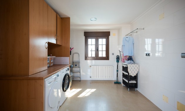 Sale - Detached Villa -
Jerónimo y Avileses - Jerónimo y Avileses - Town