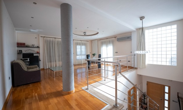 Sale - Detached Villa -
Jerónimo y Avileses - Jerónimo y Avileses - Town