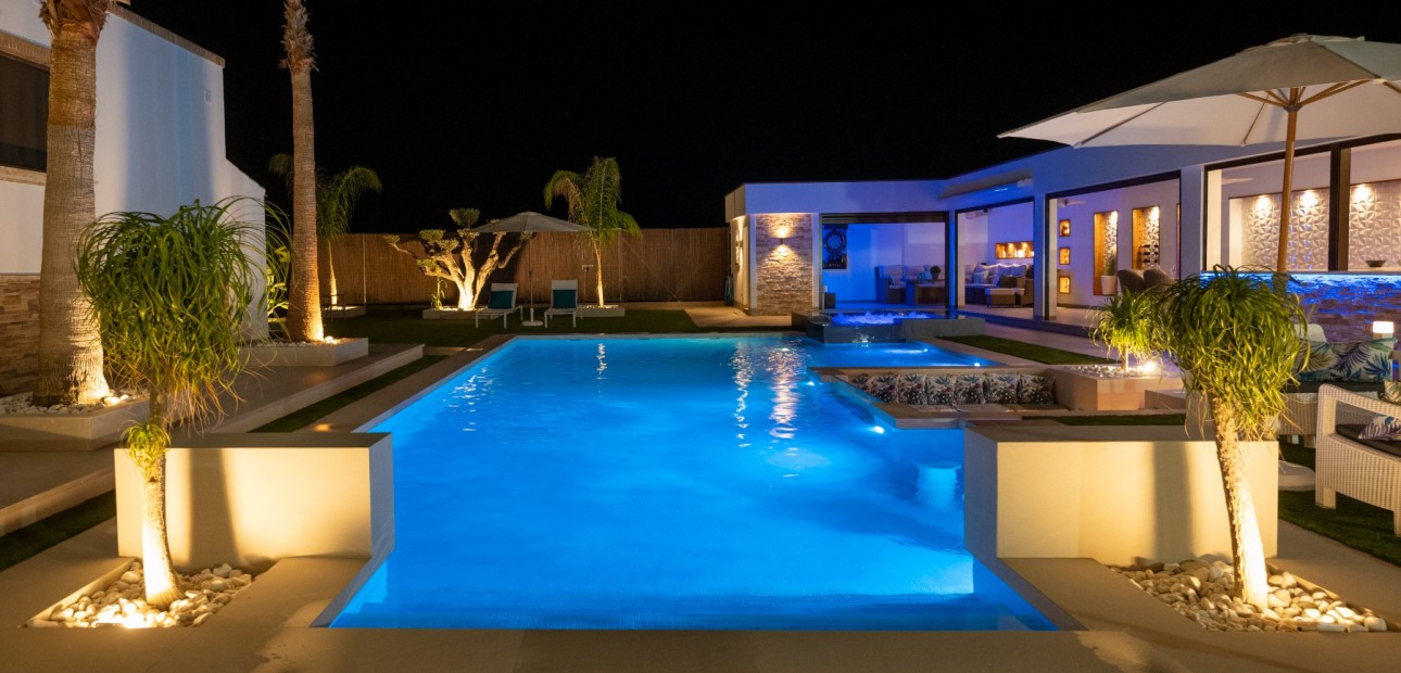 Sale - Detached Villa -
Jerónimo y Avileses - Jerónimo y Avileses - Town