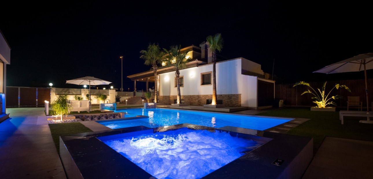 Sale - Detached Villa -
Jerónimo y Avileses - Jerónimo y Avileses - Town