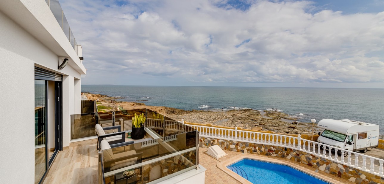 Sale - Detached Villa -
La Mata - La Mata - Town