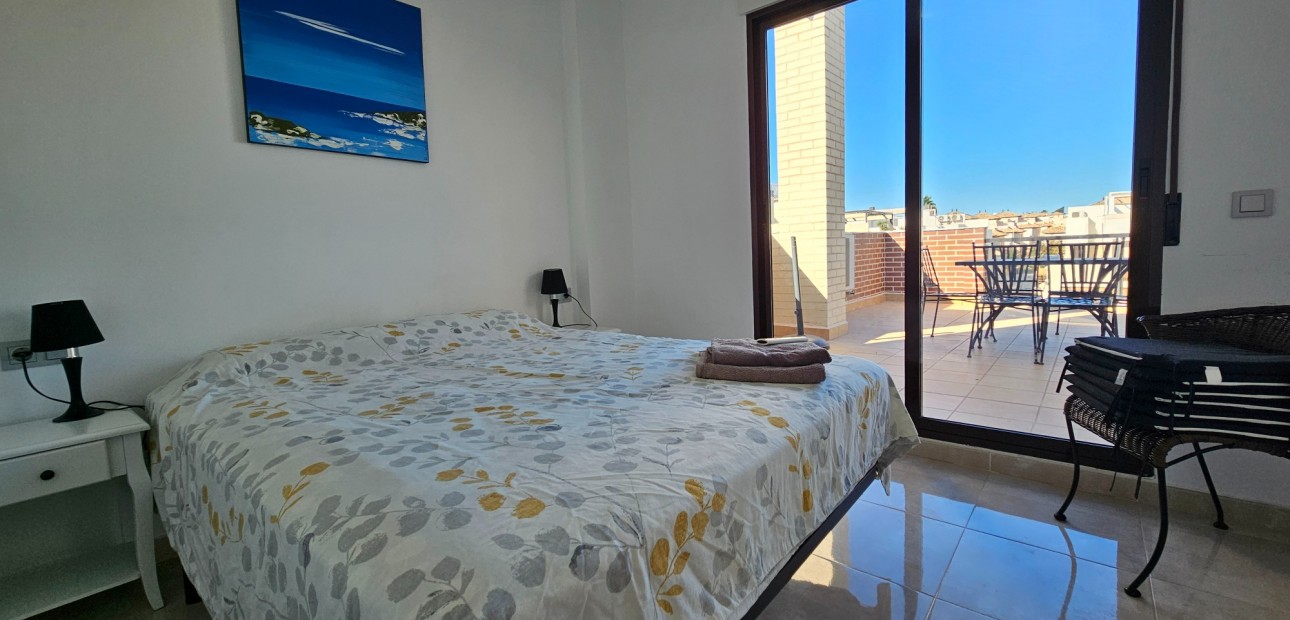 Herverkoop - duplex -
Orihuela Costa - Lomas de Cabo Roig