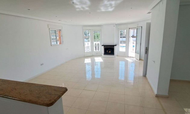 Sale - Country Property -
Catral - Catral - Country