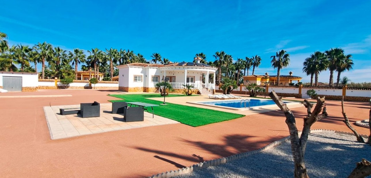 Sale - Country Property -
Catral - Catral - Country