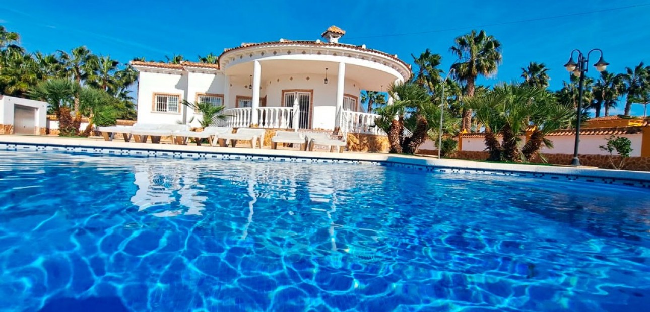 Sale - Country Property -
Catral - Catral - Country