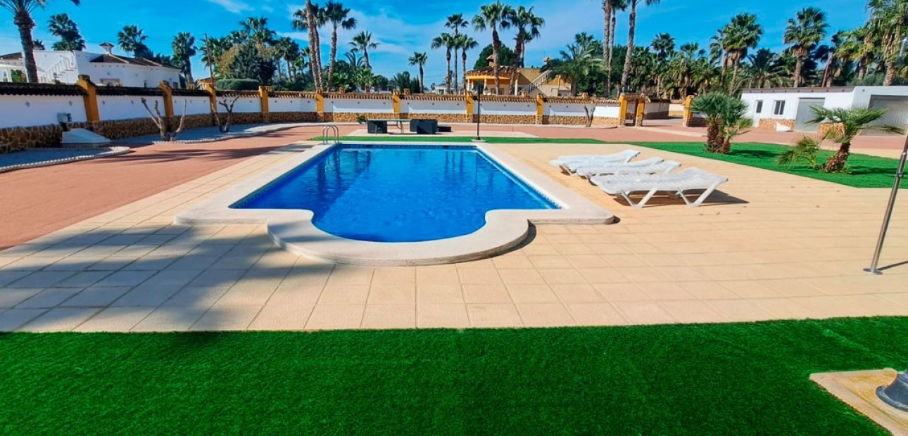 Sale - Country Property -
Catral - Catral - Country