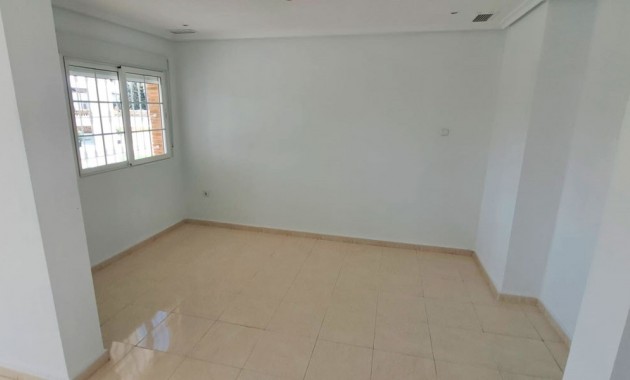 Sale - Country Property -
Catral - Catral - Country