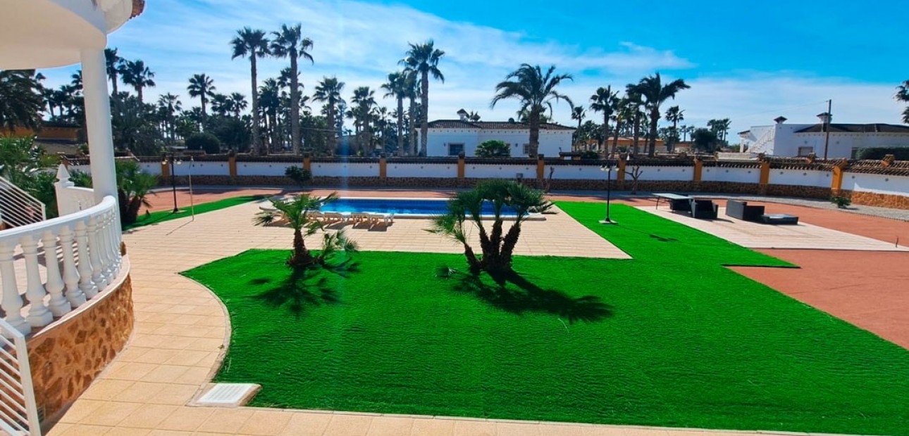 Sale - Country Property -
Catral - Catral - Country