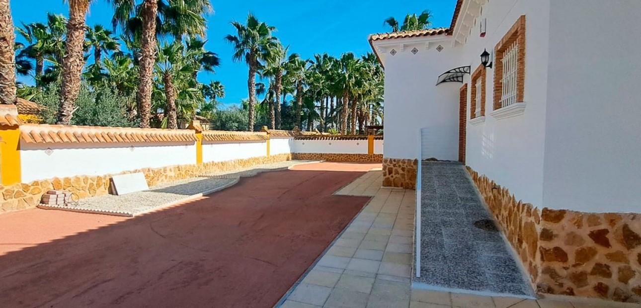 Sale - Country Property -
Catral - Catral - Country