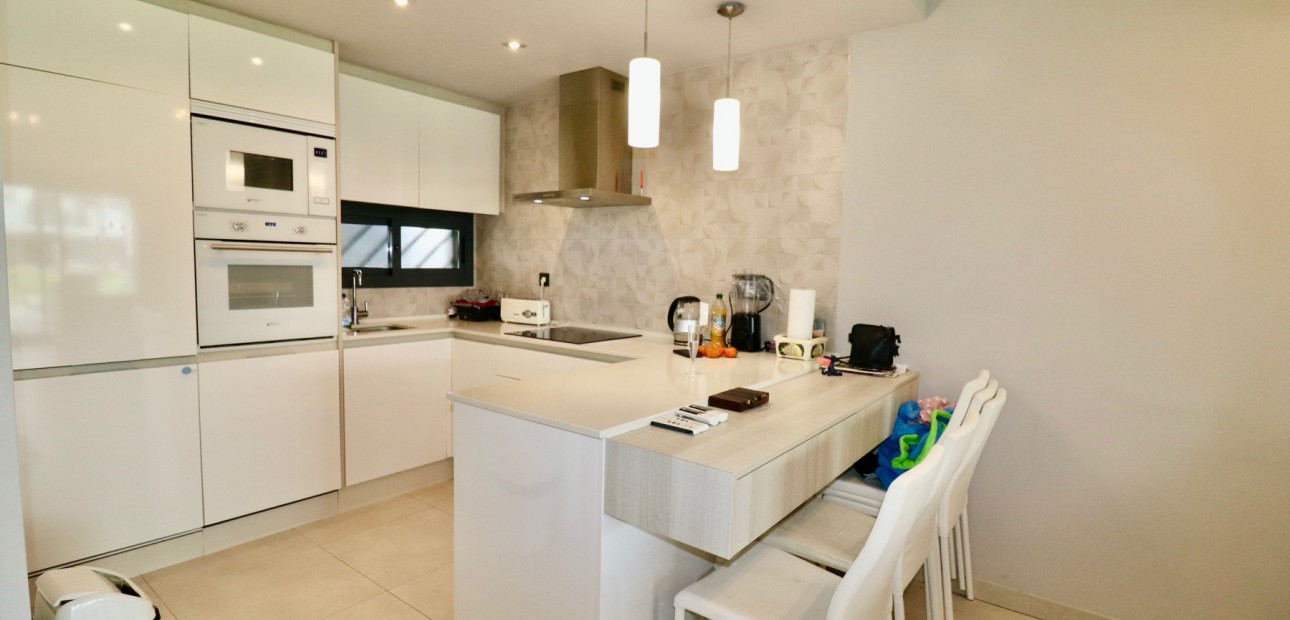 Herverkoop - Appartement / flat -
Guardamar del Segura - Guardamar - El Raso