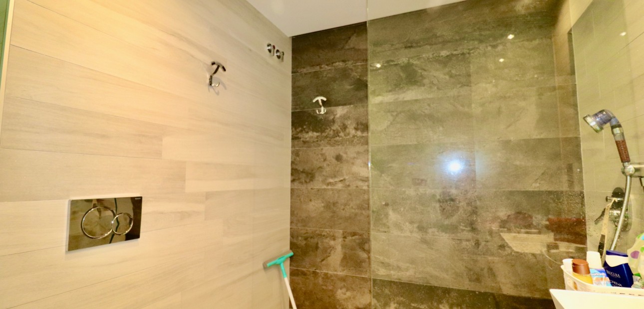 Herverkoop - Appartement / flat -
Guardamar del Segura - Guardamar - El Raso