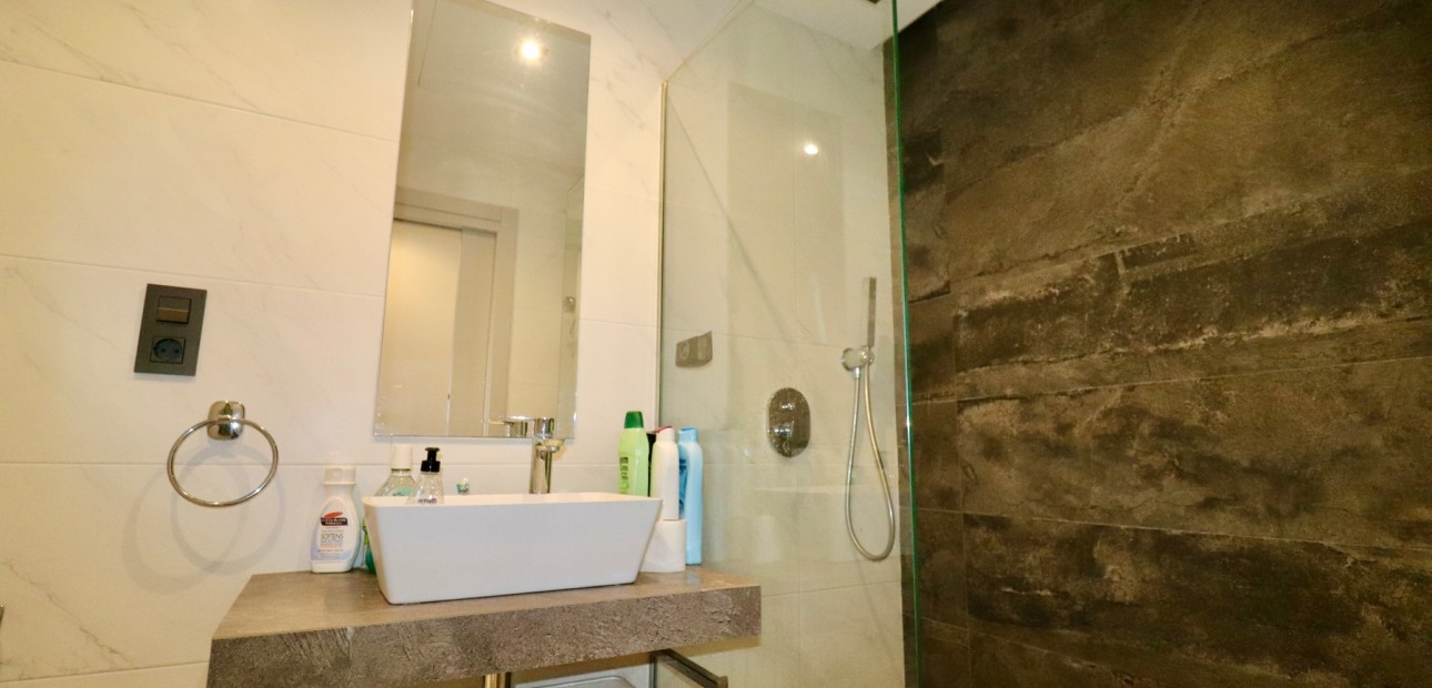 Herverkoop - Appartement / flat -
Guardamar del Segura - Guardamar - El Raso