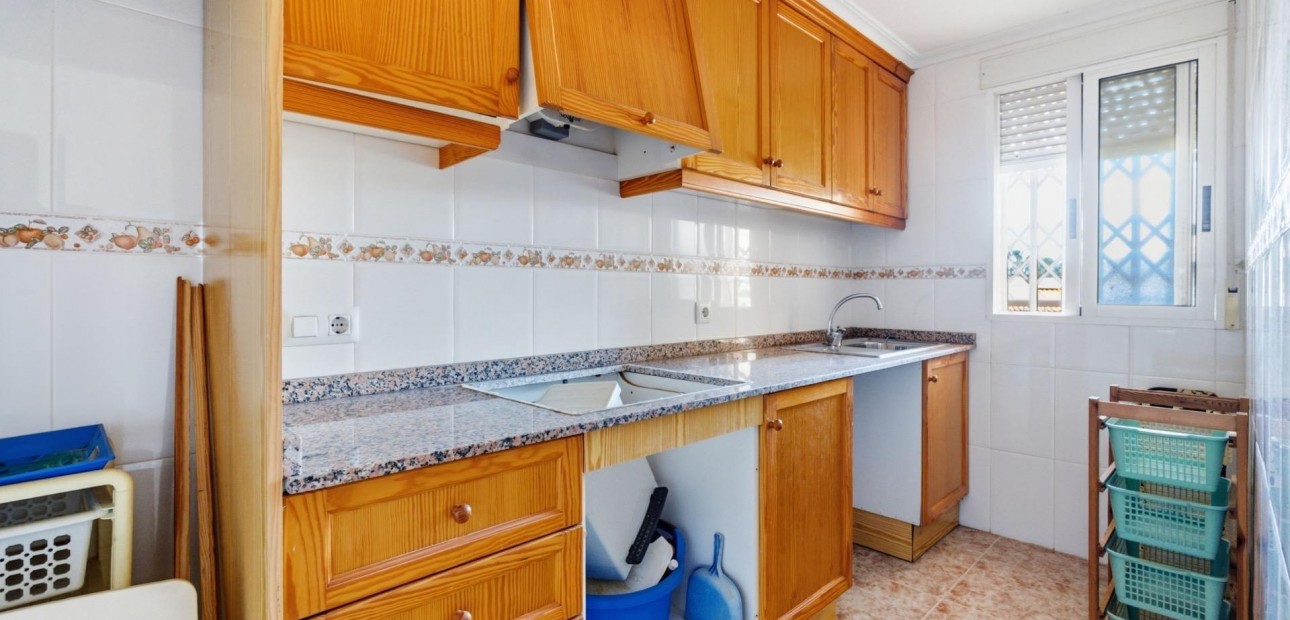 Venta - Apartamento / piso -
Torrevieja - Centro