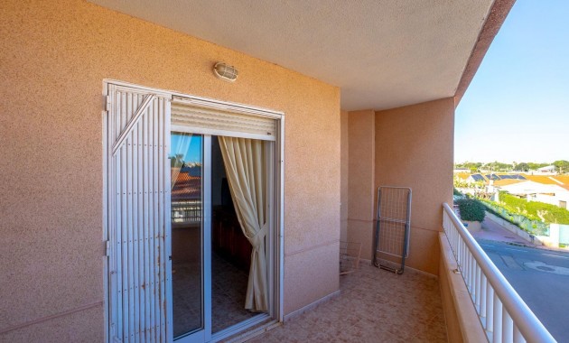 Venta - Apartamento / piso -
Torrevieja - Centro