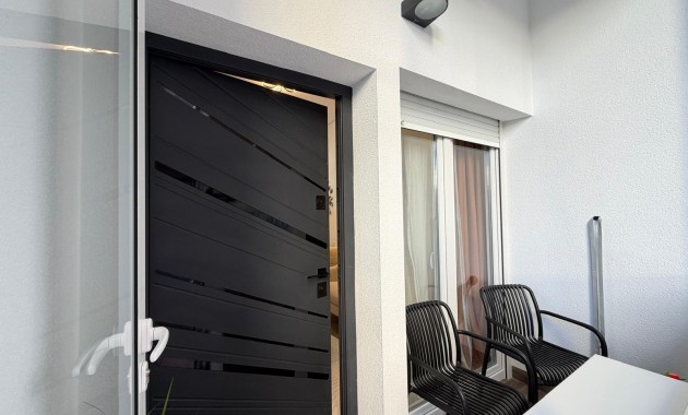 Venta - Apartamento / piso -
Torrevieja - torrevieja