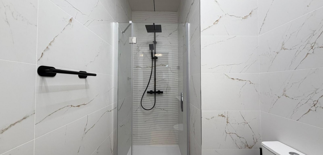 Venta - Apartamento / piso -
Torrevieja - torrevieja