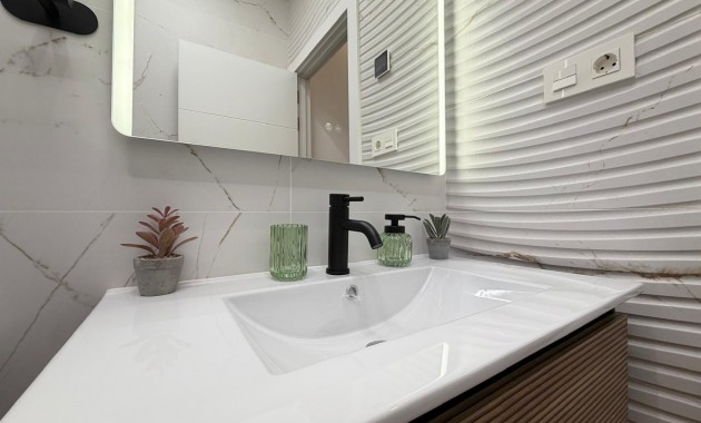 Venta - Apartamento / piso -
Torrevieja - torrevieja