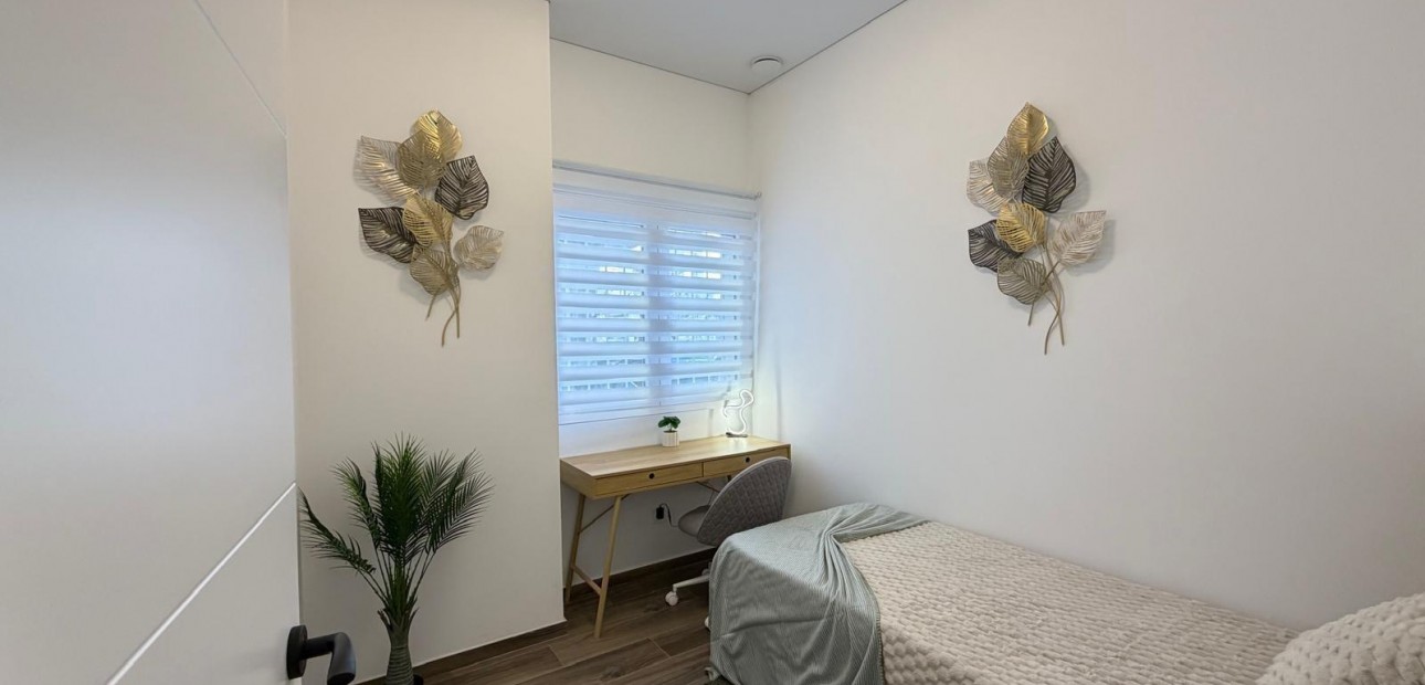 Venta - Apartamento / piso -
Torrevieja - torrevieja