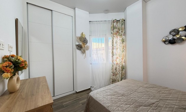 Venta - Apartamento / piso -
Torrevieja - torrevieja