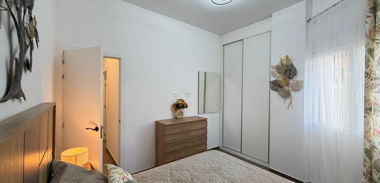 Venta - Apartamento / piso -
Torrevieja - torrevieja