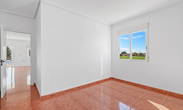 Herverkoop - Country Property -
Dolores - Dolores - Town