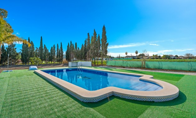 Herverkoop - Country Property -
Dolores - Dolores - Town