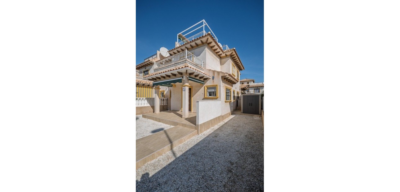 Venta - House - Quad -
La Zenia