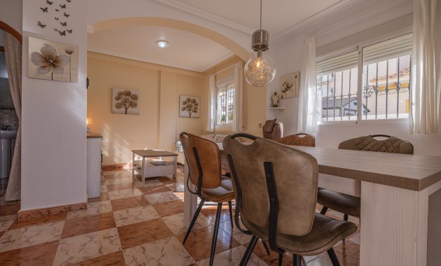 Venta - House - Quad -
La Zenia