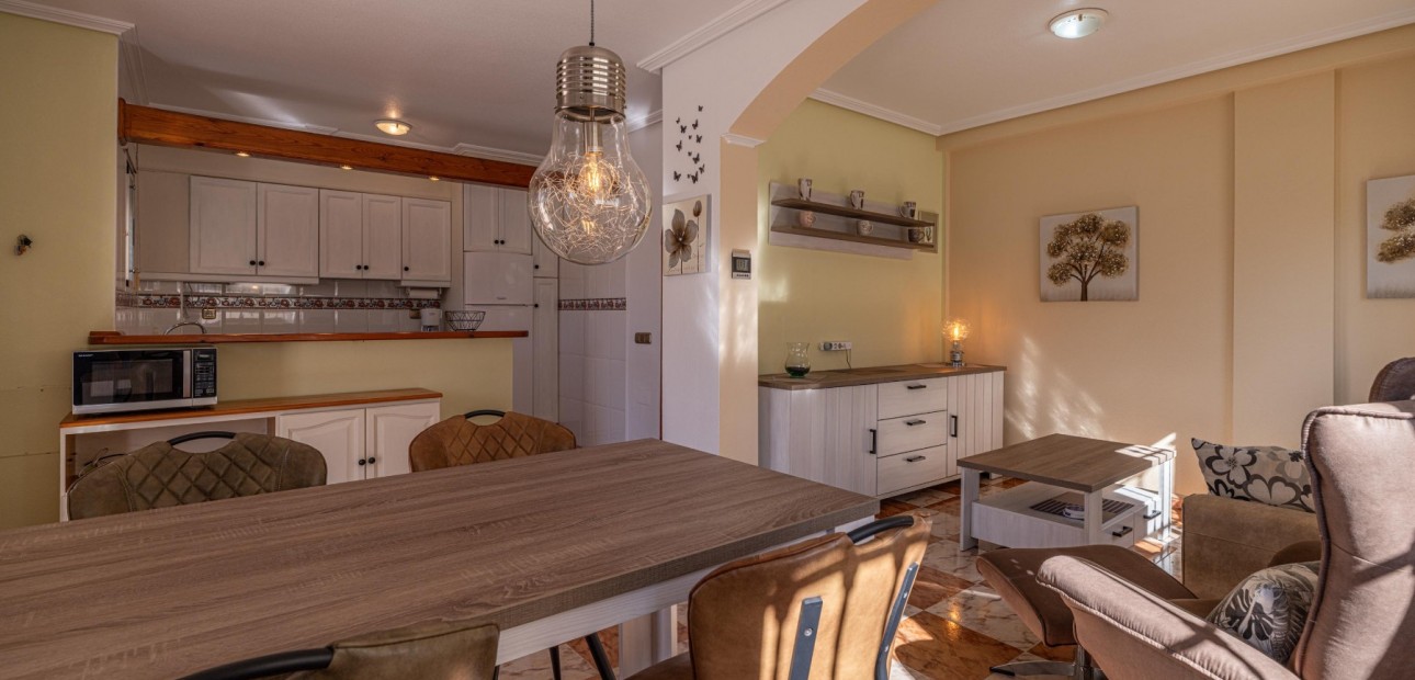 Venta - House - Quad -
La Zenia