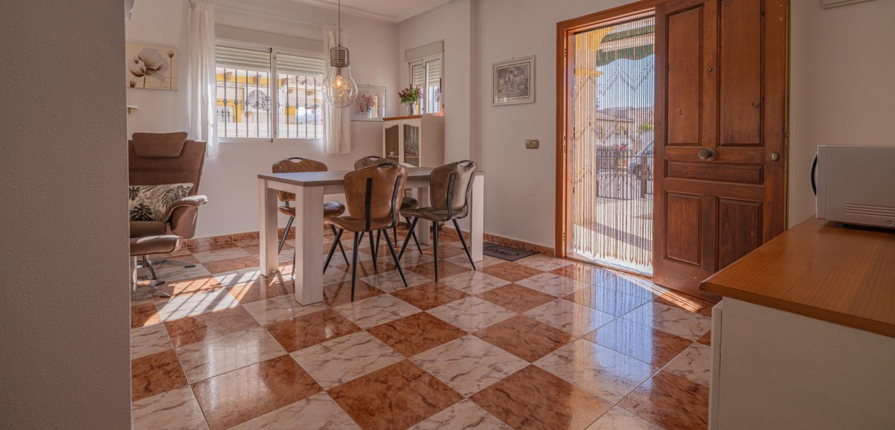 Venta - House - Quad -
La Zenia